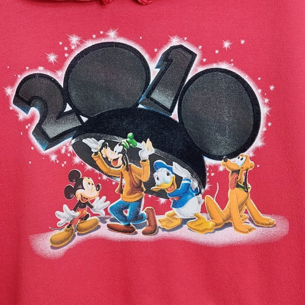 Disney Adult Size Large Hoodie Pullover Red 2010 Goofy Mickey Donald Pluto FLAW - Picture 2 of 10